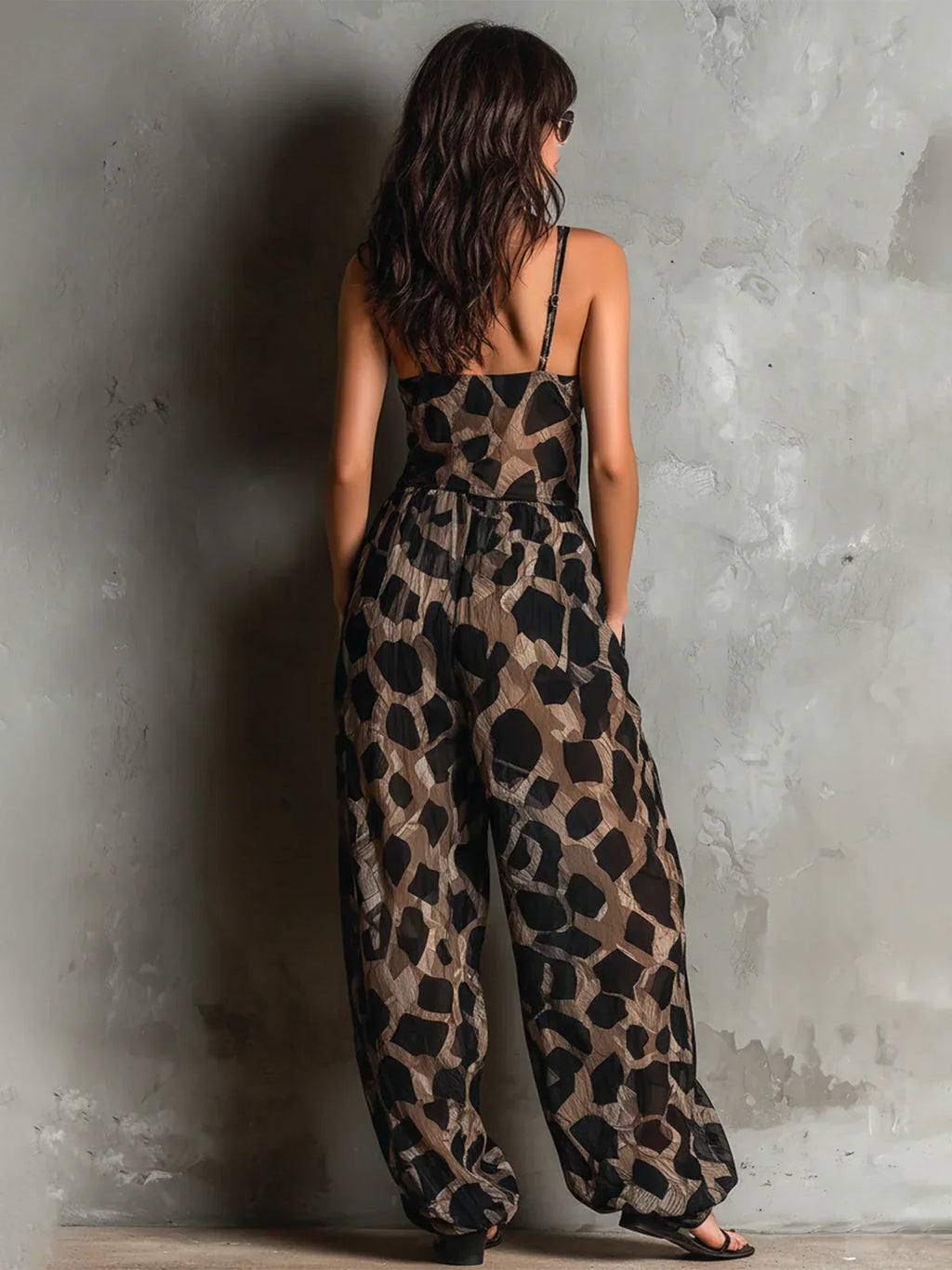 Leonor | Mono estampado animal con escote halter