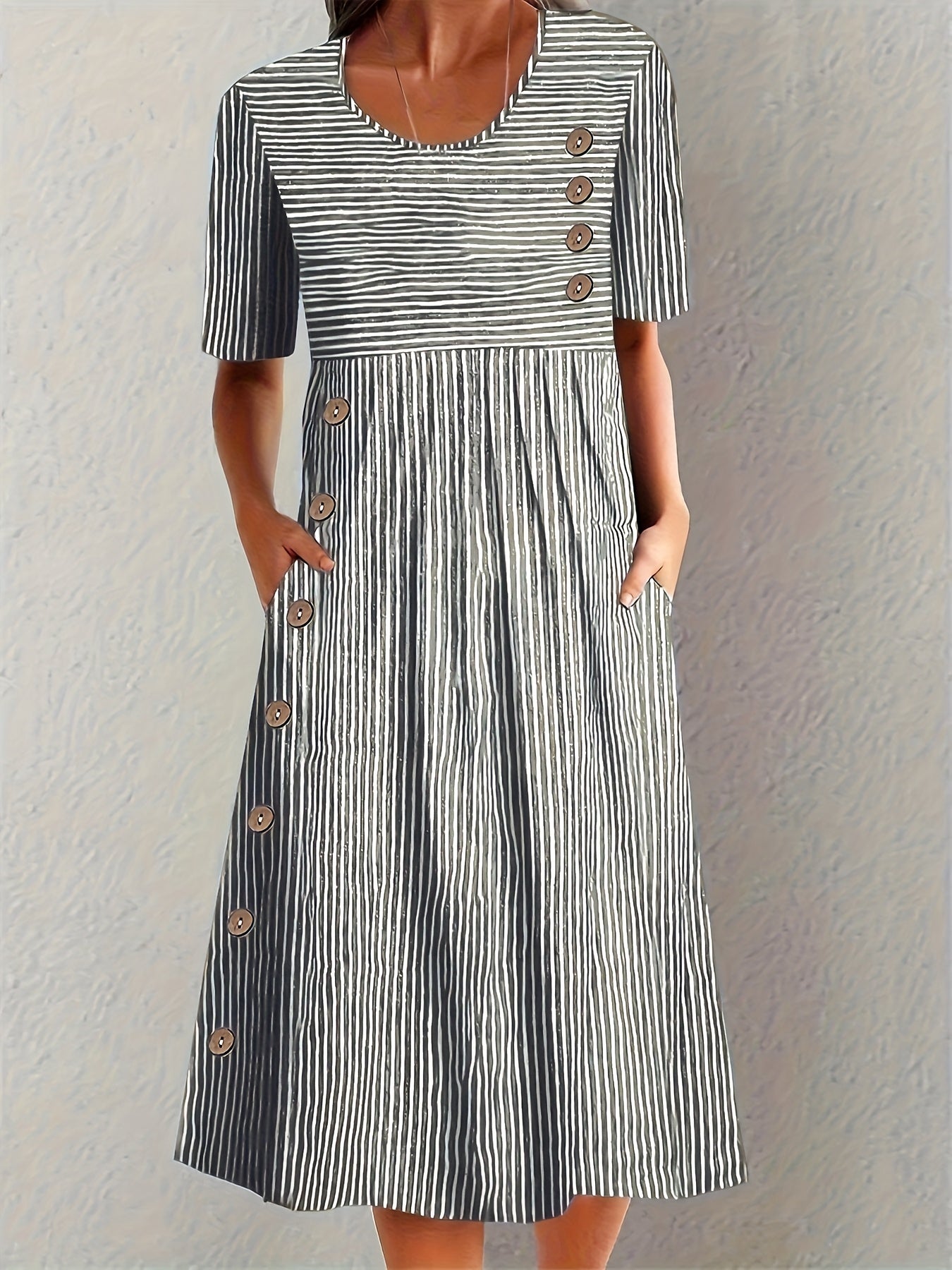 Zofia | Elegancka Pasiasta Sukienka Midi z Guzikami
